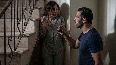 لقد ماتت امك وحضورك الجنازة لن يغير شيئا ( حكايات محمد نور )