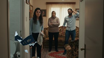 أختي قطّعت جواز سفري ورمته في الحمّام عشان تجبرني أقعد أراعي عيالها 